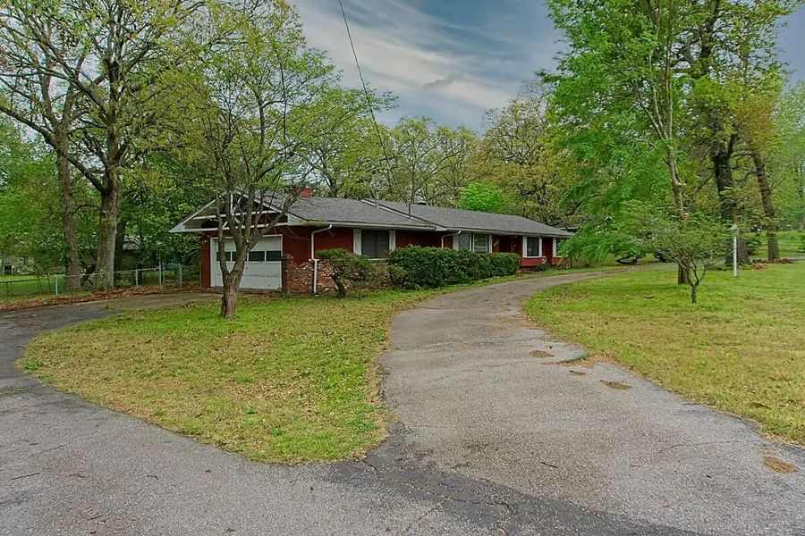 4431 Hickory Lane, Joplin, MO 64804 - #3