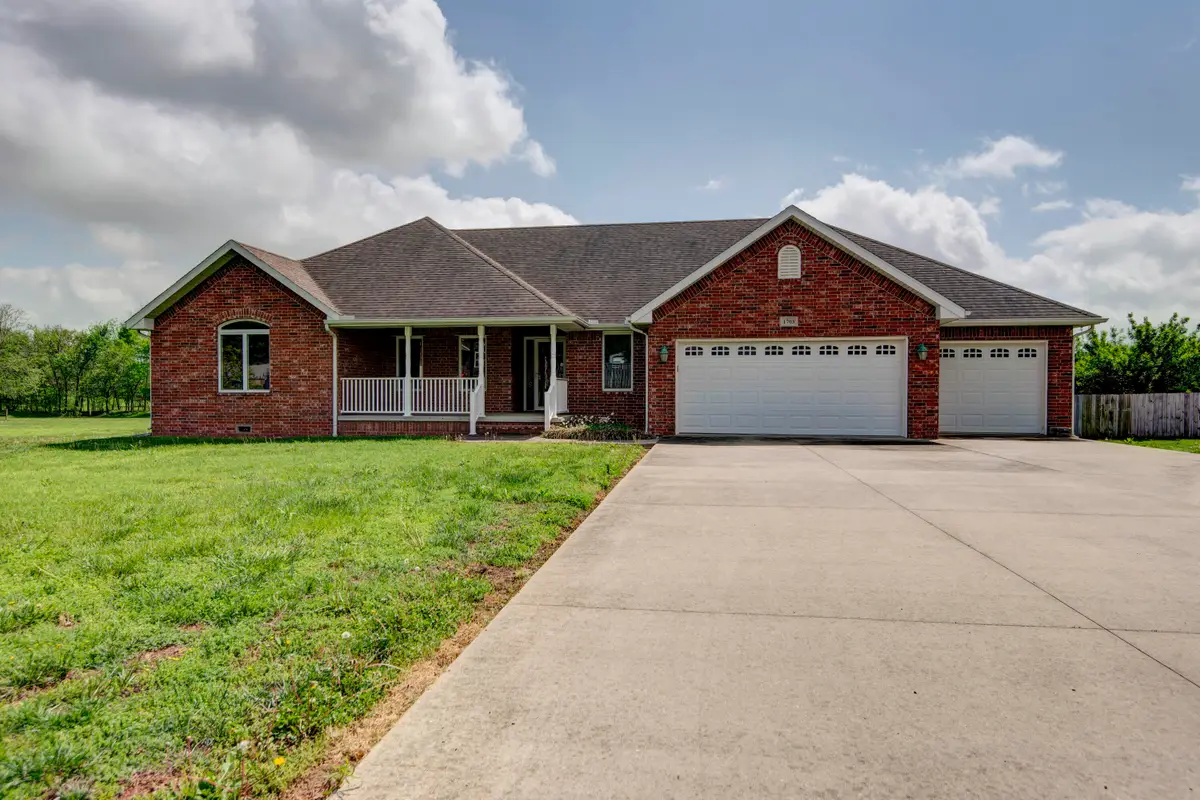 1703 Twin Oaks Drive, Monett, MO 65708 - #1