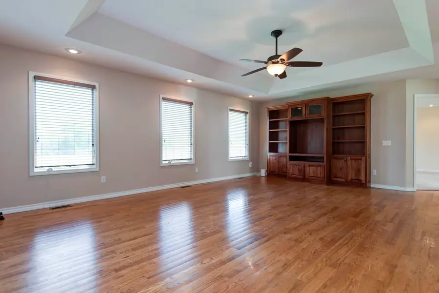 1703 Twin Oaks Drive, Monett, MO 65708 - #2