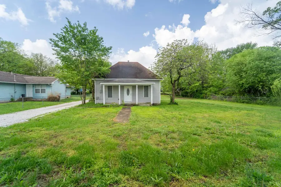 200 W Robberson Street, Willard, MO 65781 - #2