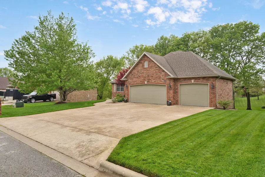 617 S Garden Way, Republic, MO 65738 - #2