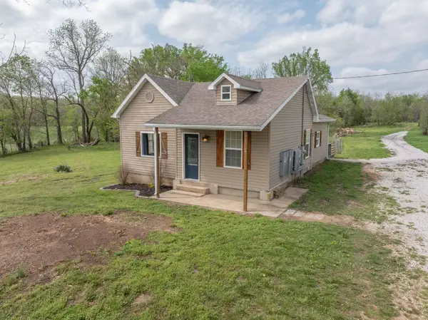 15127 W Farm Road 68, Ash Grove, MO 65604