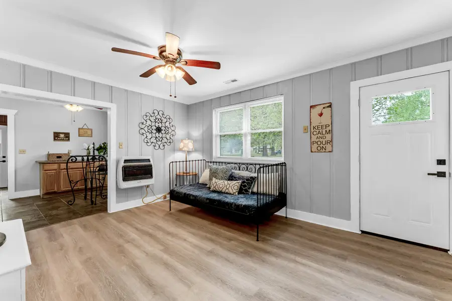 307 W South Street, Marionville, MO 65705 - #2