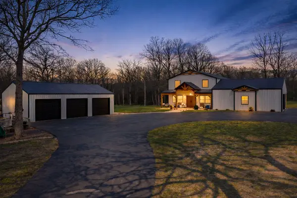 4696 Highway H, Halfway, MO 65663