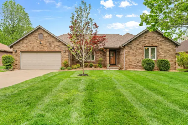 3454 S Bellhurst Avenue, Springfield, MO 65804