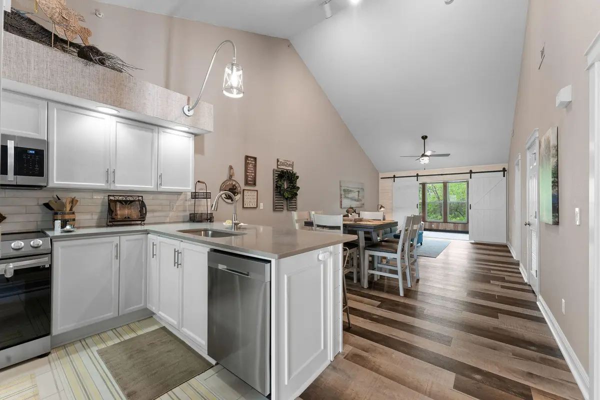 225 Lower Emerald Bay Circle #17, Hollister, MO 65672 - #1