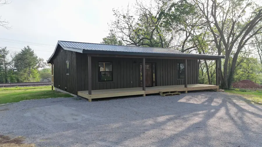 204 W High Street, Mansfield, MO 65704 - #2