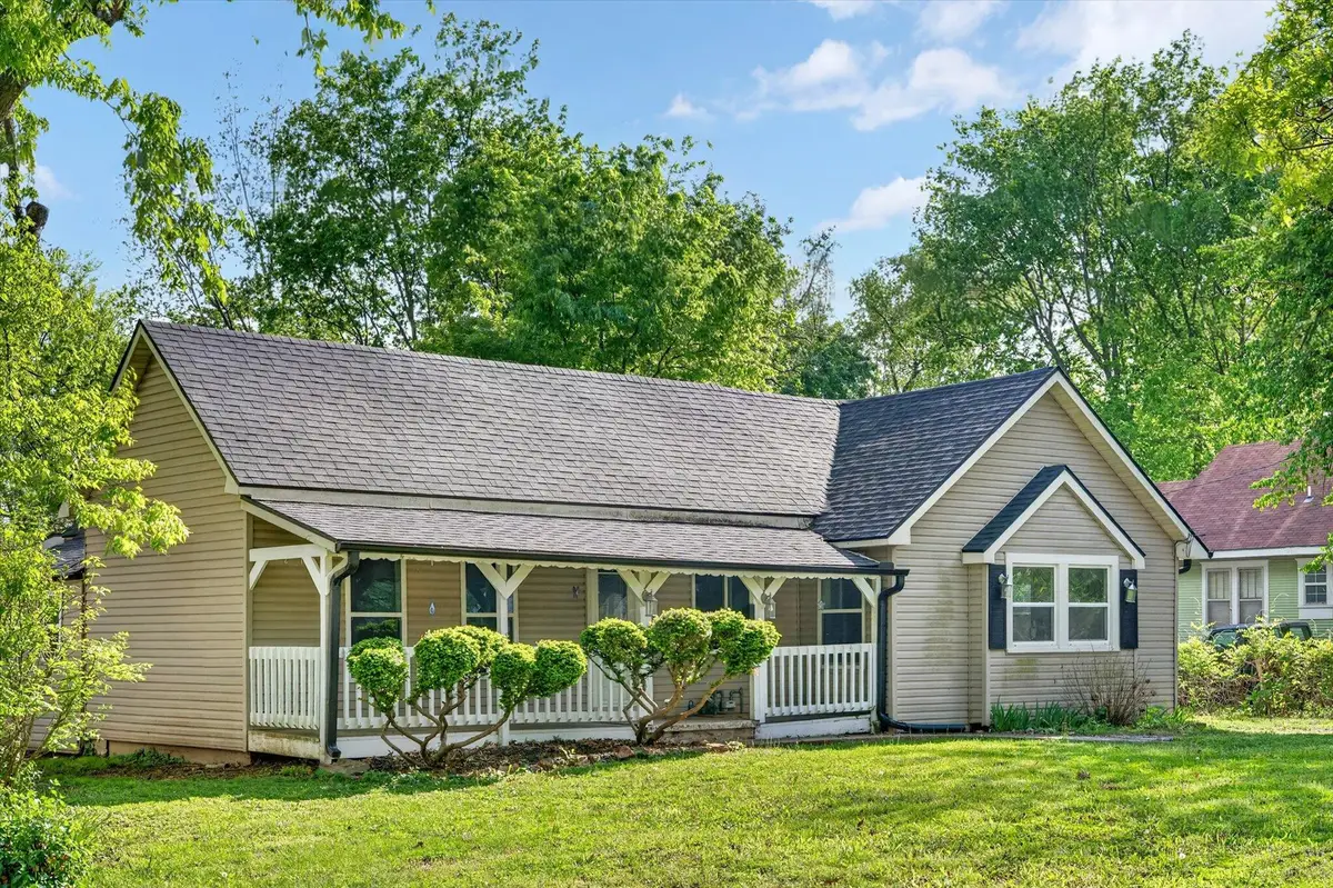 154 E Brooks Street, Republic, MO 65738 - #1