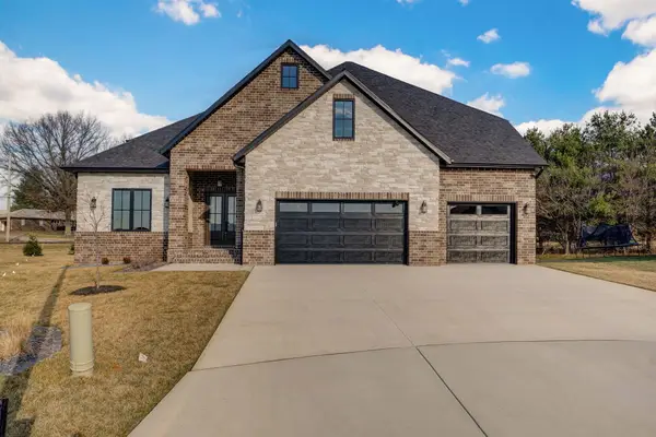 2187 N Silver Charm Avenue, Springfield, MO 65802