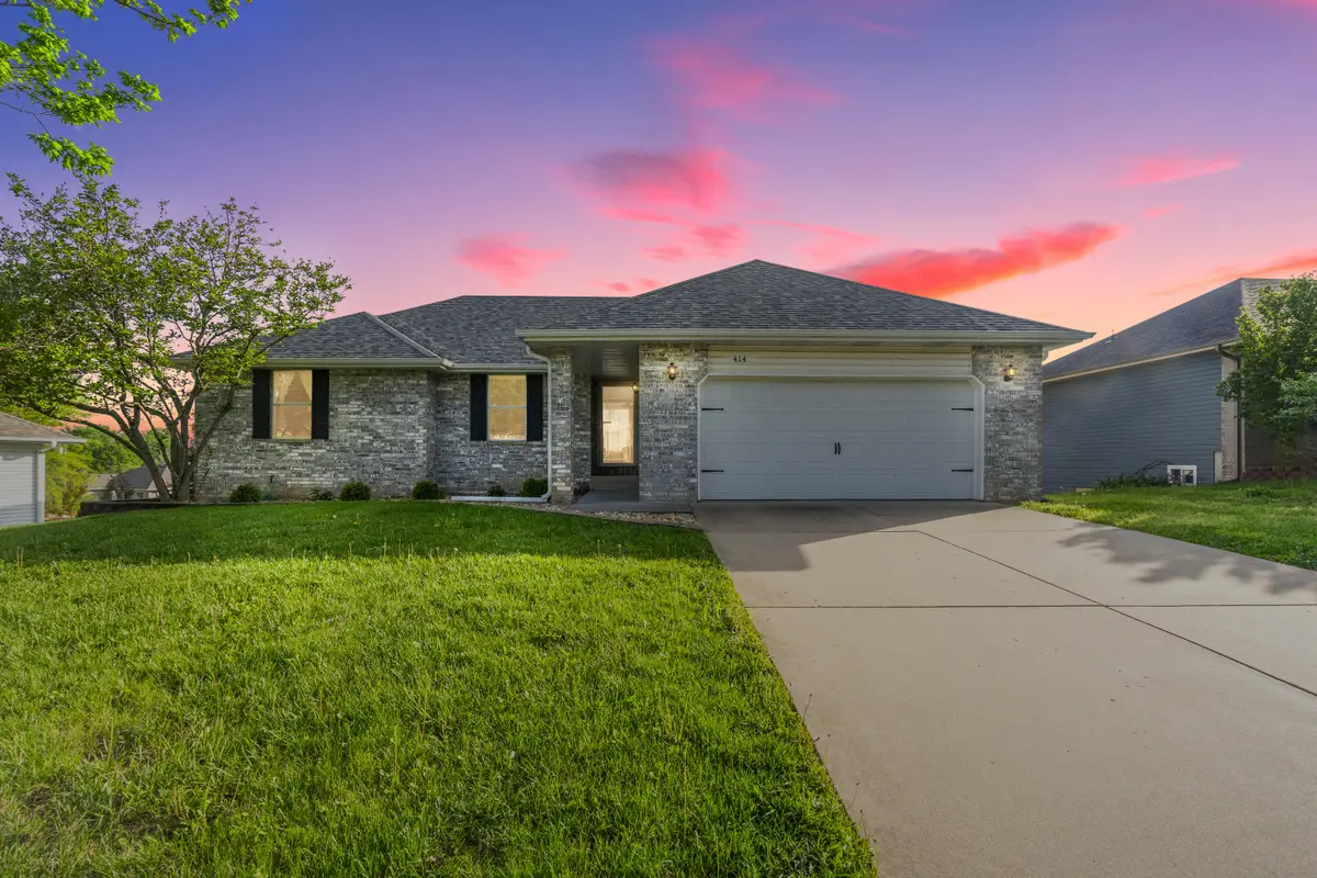 414 W Chestnut Road, Nixa, MO 65714 - #1