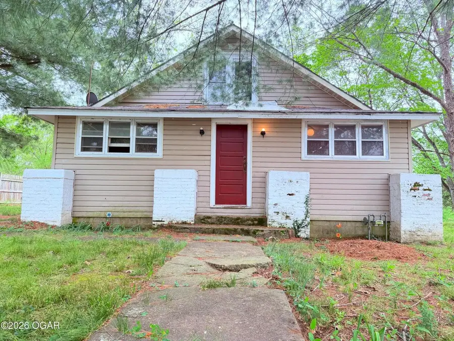 201 2nd Street, Pineville, MO 64856 - #2