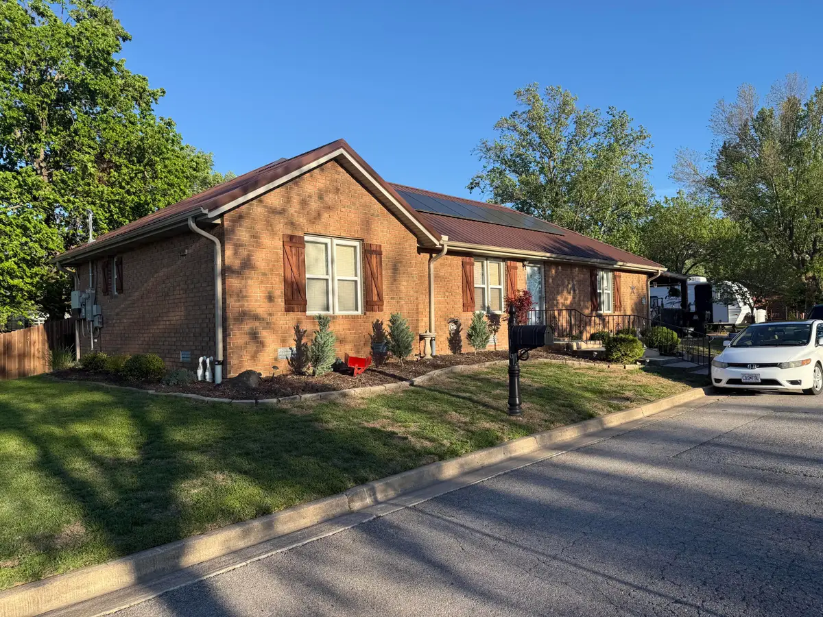 116 W Hadley Street, Aurora, MO 65605 - #1