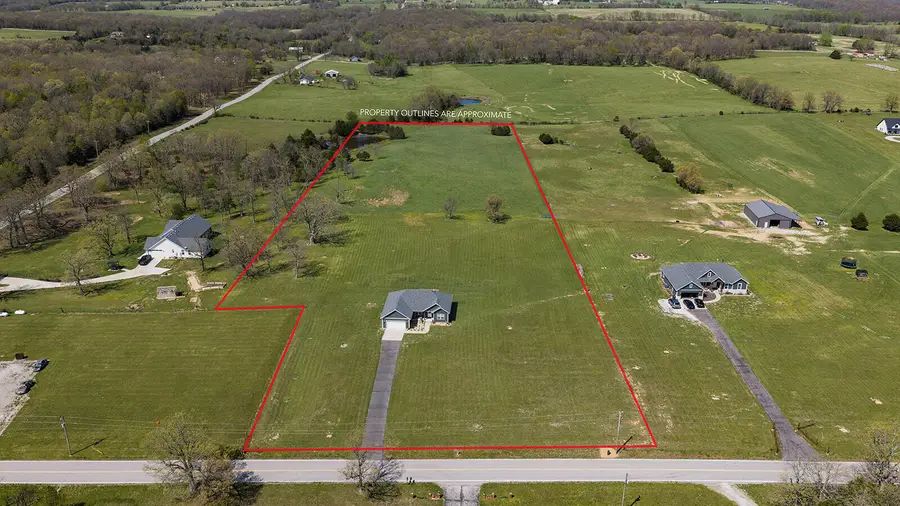 13421 W Farm Road 194, Billings, MO 65610 - #2