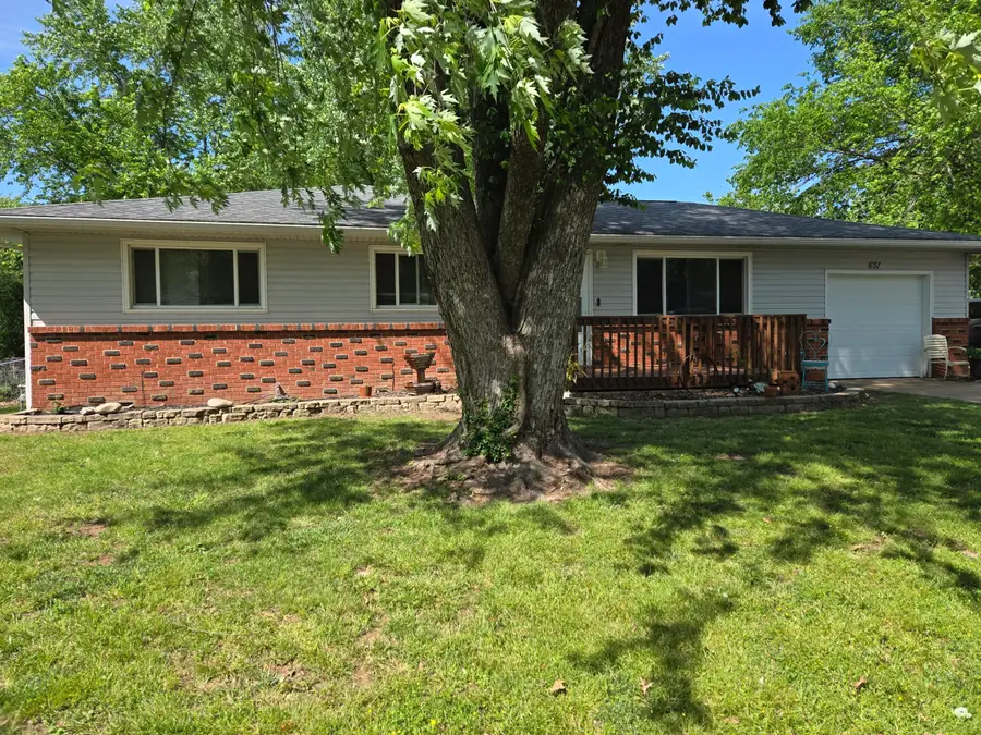 651 W Pearl Street, Aurora, MO 65605 - #3