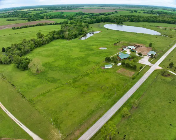 17522 E N Highway, Sheldon, MO 64784