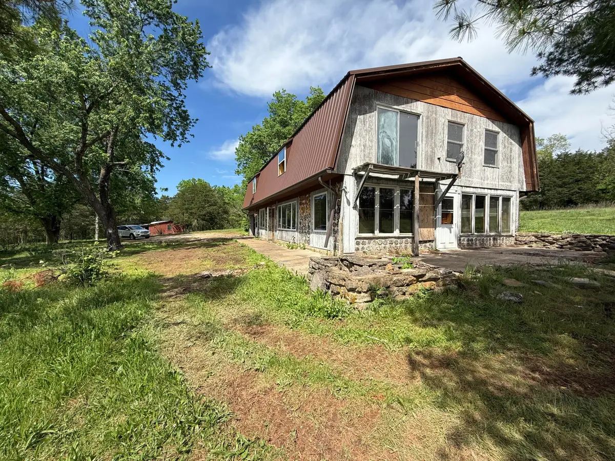 21611 Farm Road 2090, Aurora, MO 65605 - #1