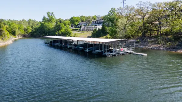 134 Little Creek Lane, Kimberling City, MO 65686