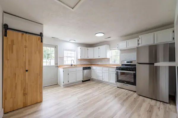 2115 N Weller Avenue, Springfield, MO 65803