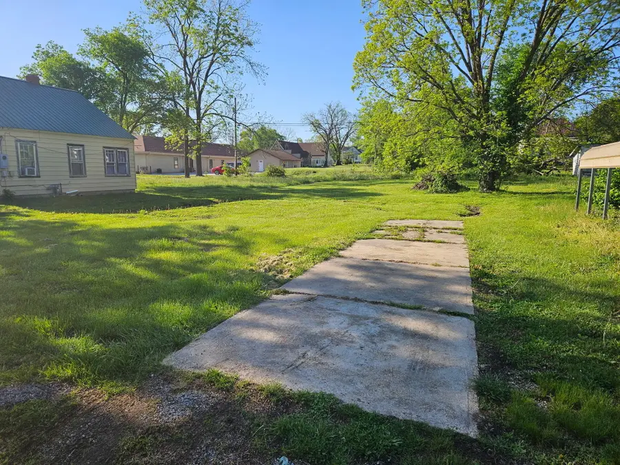 332 E 4th Street, Mountain Grove, MO 65711 - #2