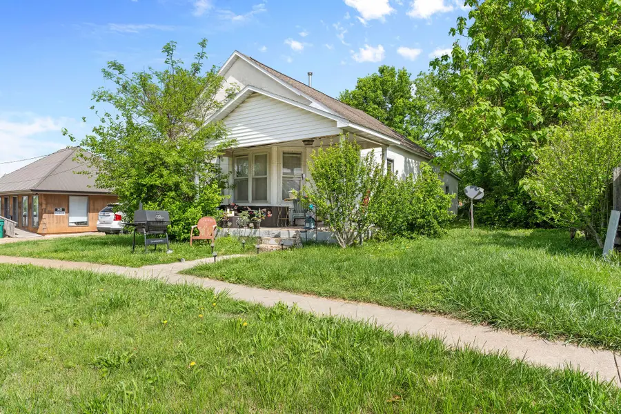 810 Ozark Street, Cabool, MO 65689 - #3