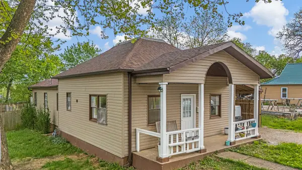 502 W 4th Street, Willow Springs, MO 65793