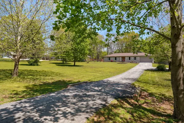 1250 S Farm Road 205, Springfield, MO 65809