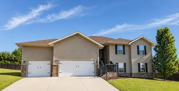 2205 W Drake Street, Springfield, MO 65810