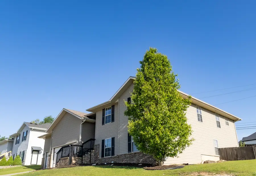 2205 W Drake Street, Springfield, MO 65810 - #2