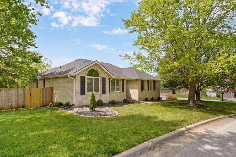 5114 S Forest Court, Springfield, MO 65810 - #2