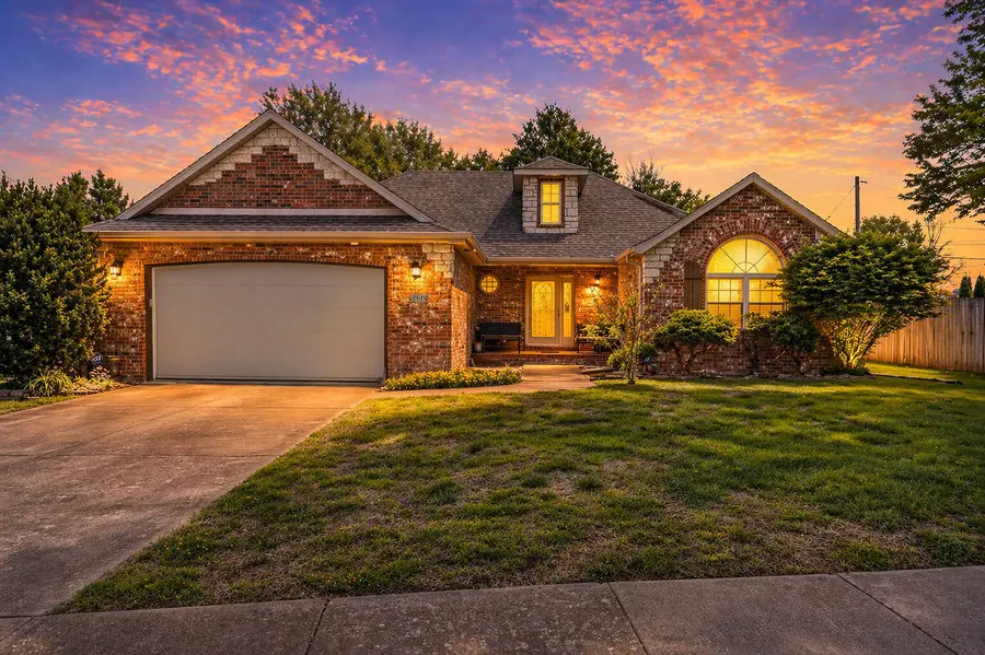 5606 S Dayton Avenue, Springfield, MO 65810 - #2