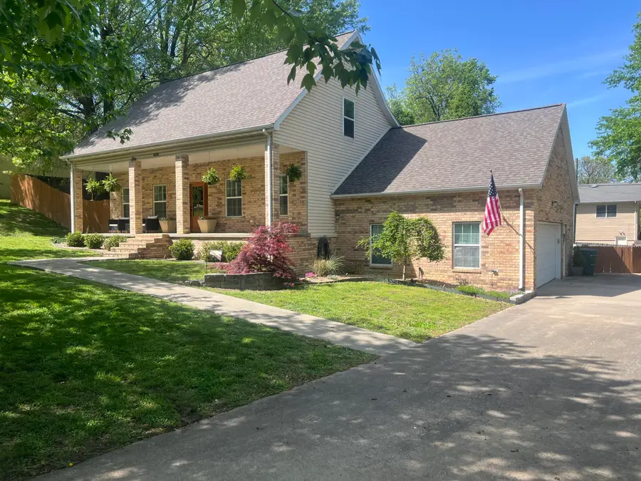 340 S Belaire Street, Monett, MO 65708 - #2