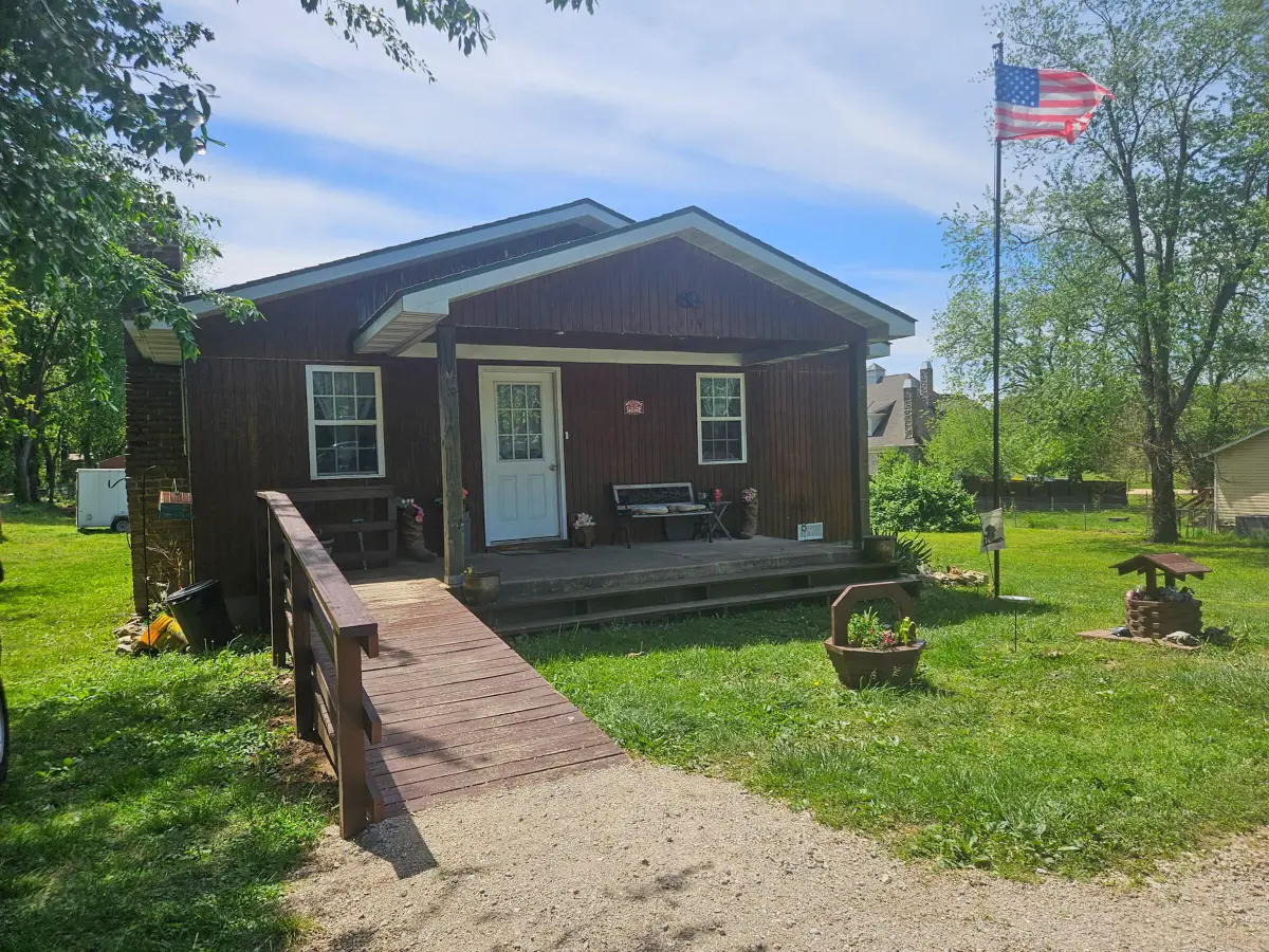 119 E James Street, Mountain View, MO 65548 - #1