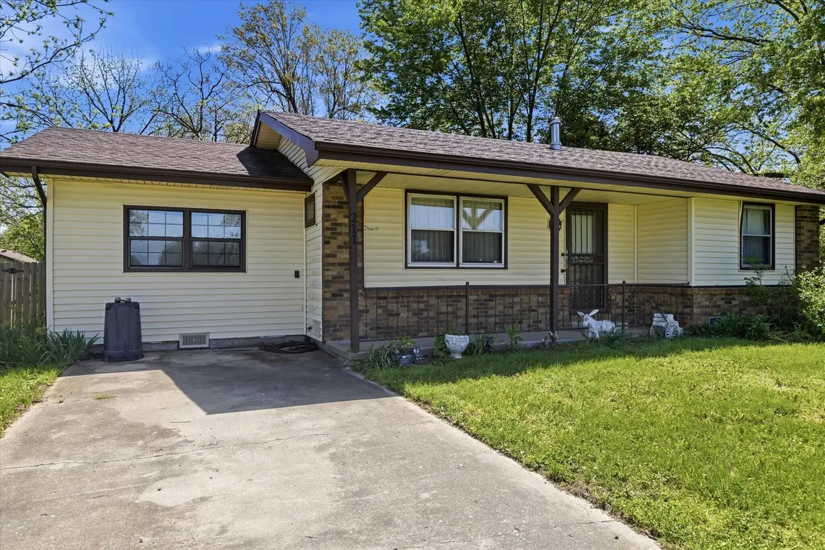 211 S Broadway Street, Billings, MO 65610 - #1