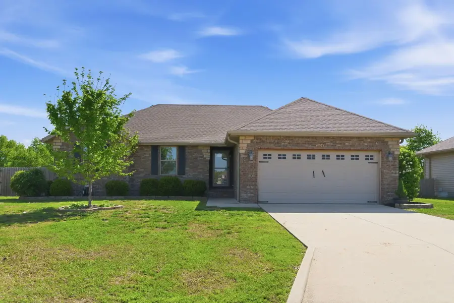 1058 S Venice Avenue, Republic, MO 65738 - #2