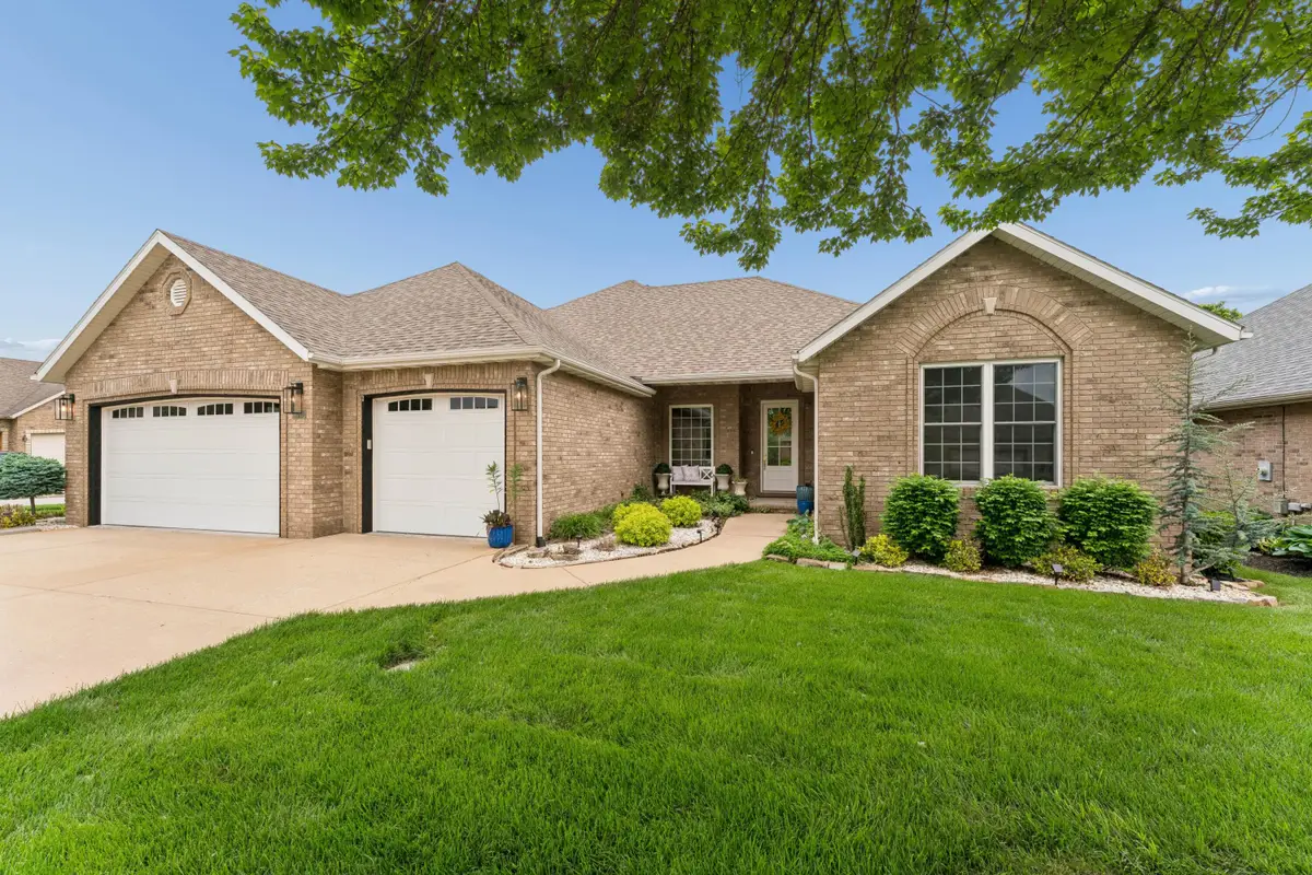 1460 Glade Avenue, Springfield, MO 65802 - #1