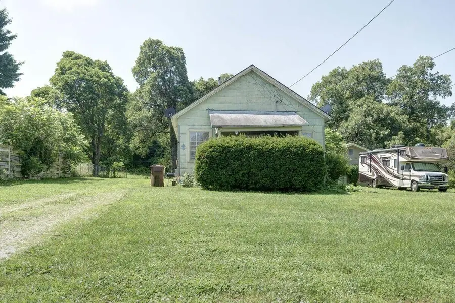 856 874 E Farm Road 80, Springfield, MO 65803 - #2