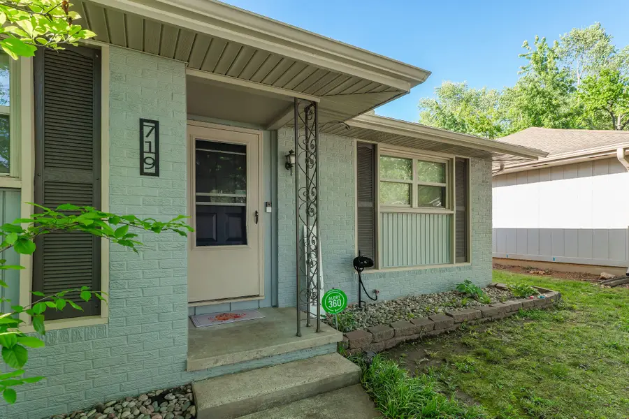 719 E Rosebrier Street, Springfield, MO 65807 - #3