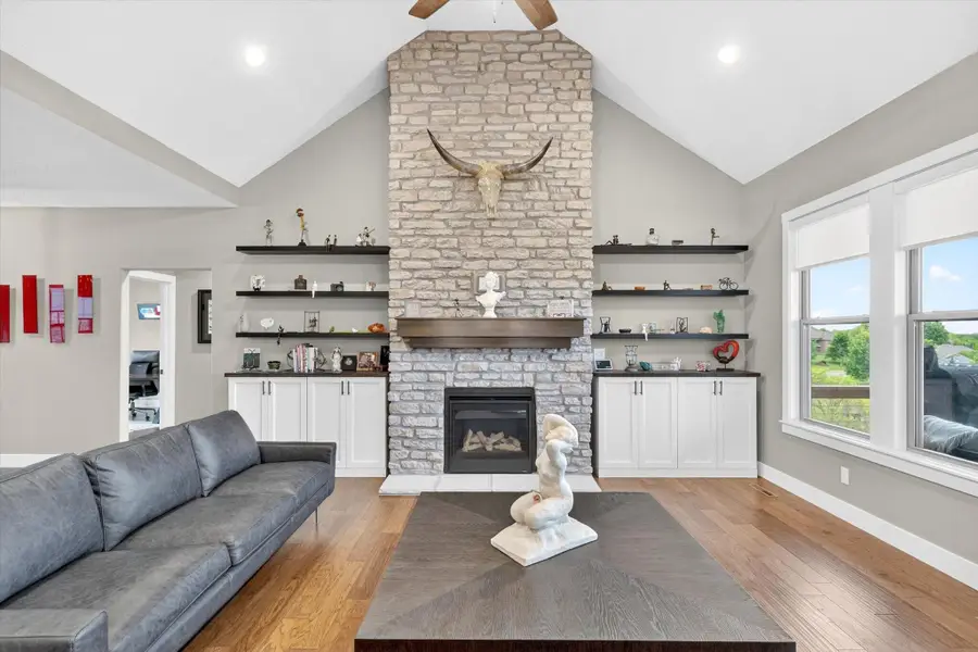 1632 W Gaslight Drive, Springfield, MO 65810 - #3