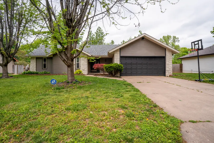 303 Raintree Street, Nixa, MO 65714 - #2