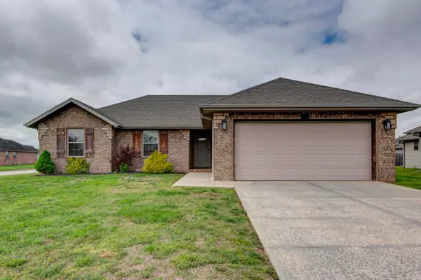 1161 S Venice Avenue, Republic, MO 65738