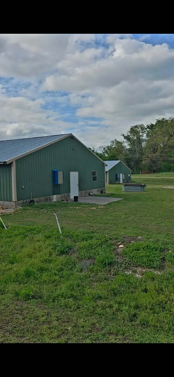 1648 Pack Road, Noel, MO 64854