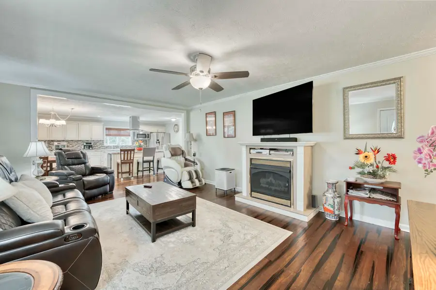 419 E Northview Circle E, Fair Grove, MO 65648 - #2