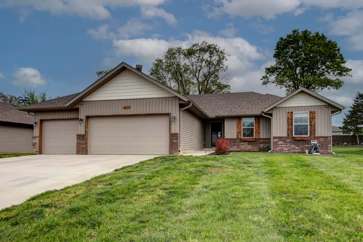 111 E Seminole Street, Strafford, MO 65757 - #1