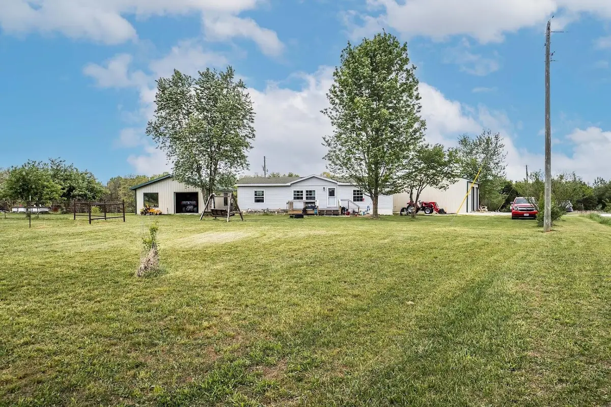 163 Country Meadows Drive, Seymour, MO 65746 - #1