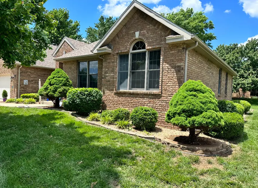 3700 E Dartmoor Court, Springfield, MO 65802 - #3