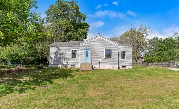 2755 N Campbell Avenue, Springfield, MO 65803