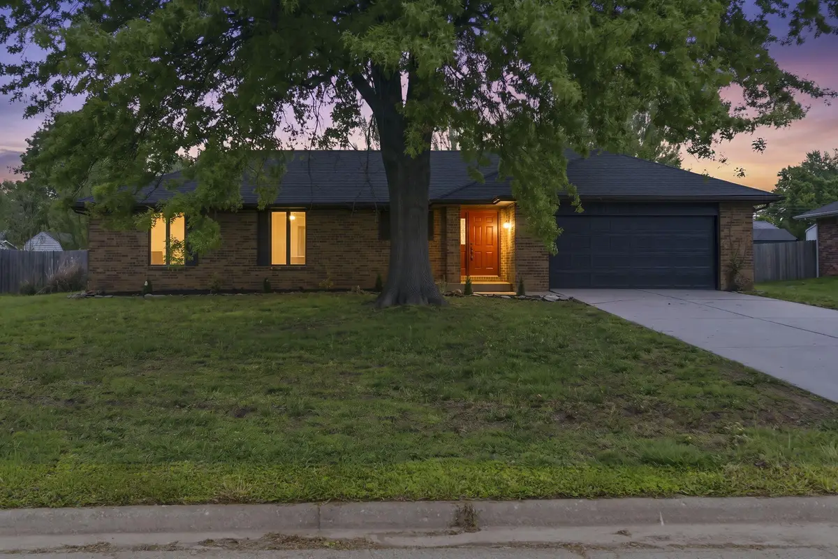 6849 W Dogwood Street, Springfield, MO 65802 - #1