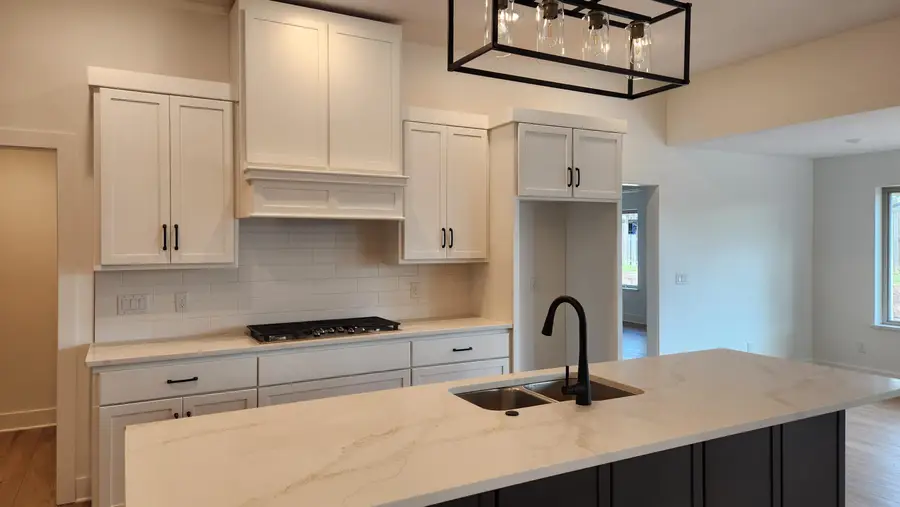 2433 E Swallow Street, Springfield, MO 65804 - #2