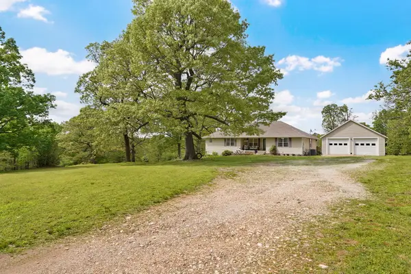 10614 Lawrence 2120, Mt Vernon, MO 65712