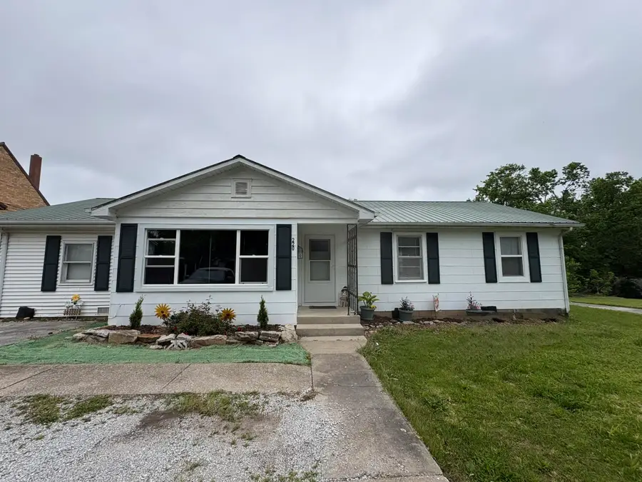 220 Wells Street, Greenfield, MO 65661 - #2